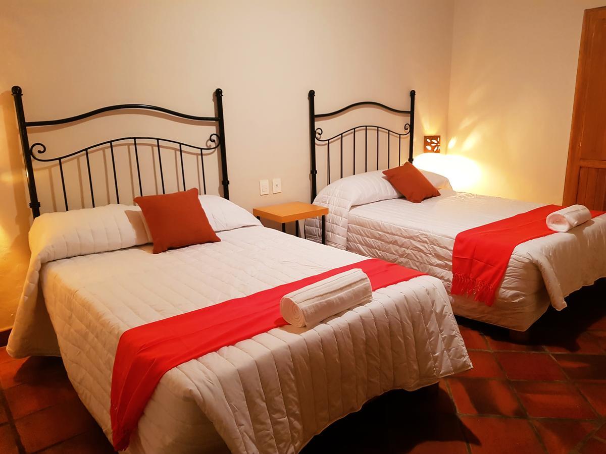 Puerta San Pedro Otel Tlaquepaque Dış mekan fotoğraf