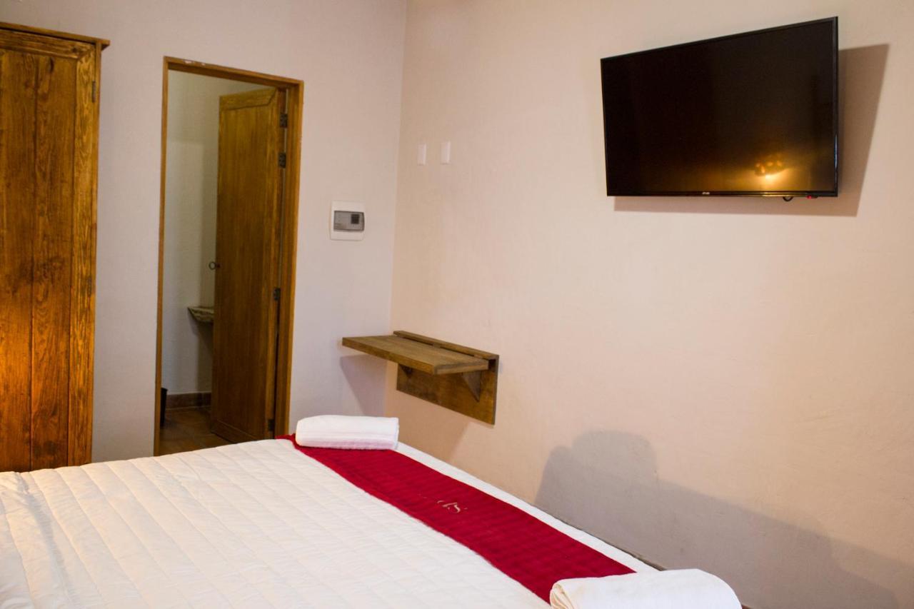 Puerta San Pedro Otel Tlaquepaque Dış mekan fotoğraf