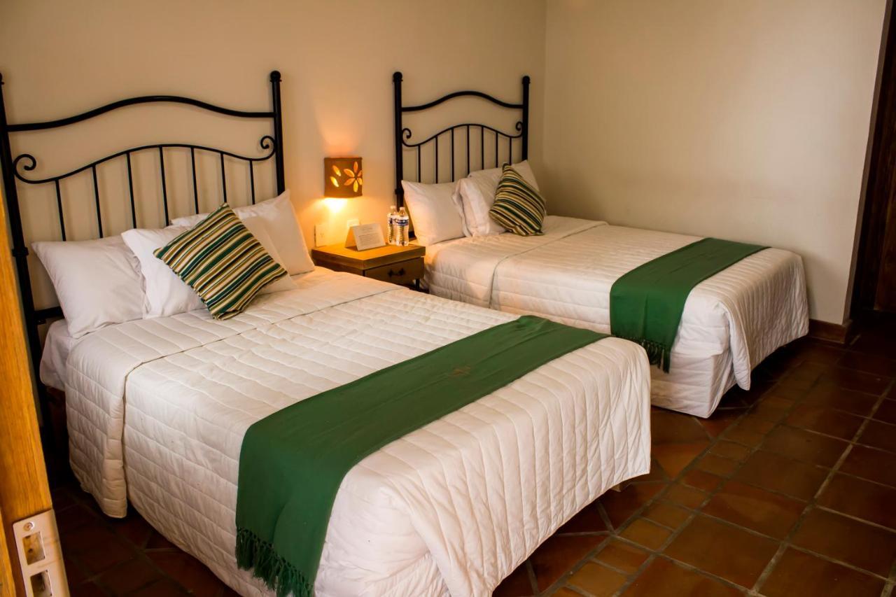 Puerta San Pedro Otel Tlaquepaque Dış mekan fotoğraf