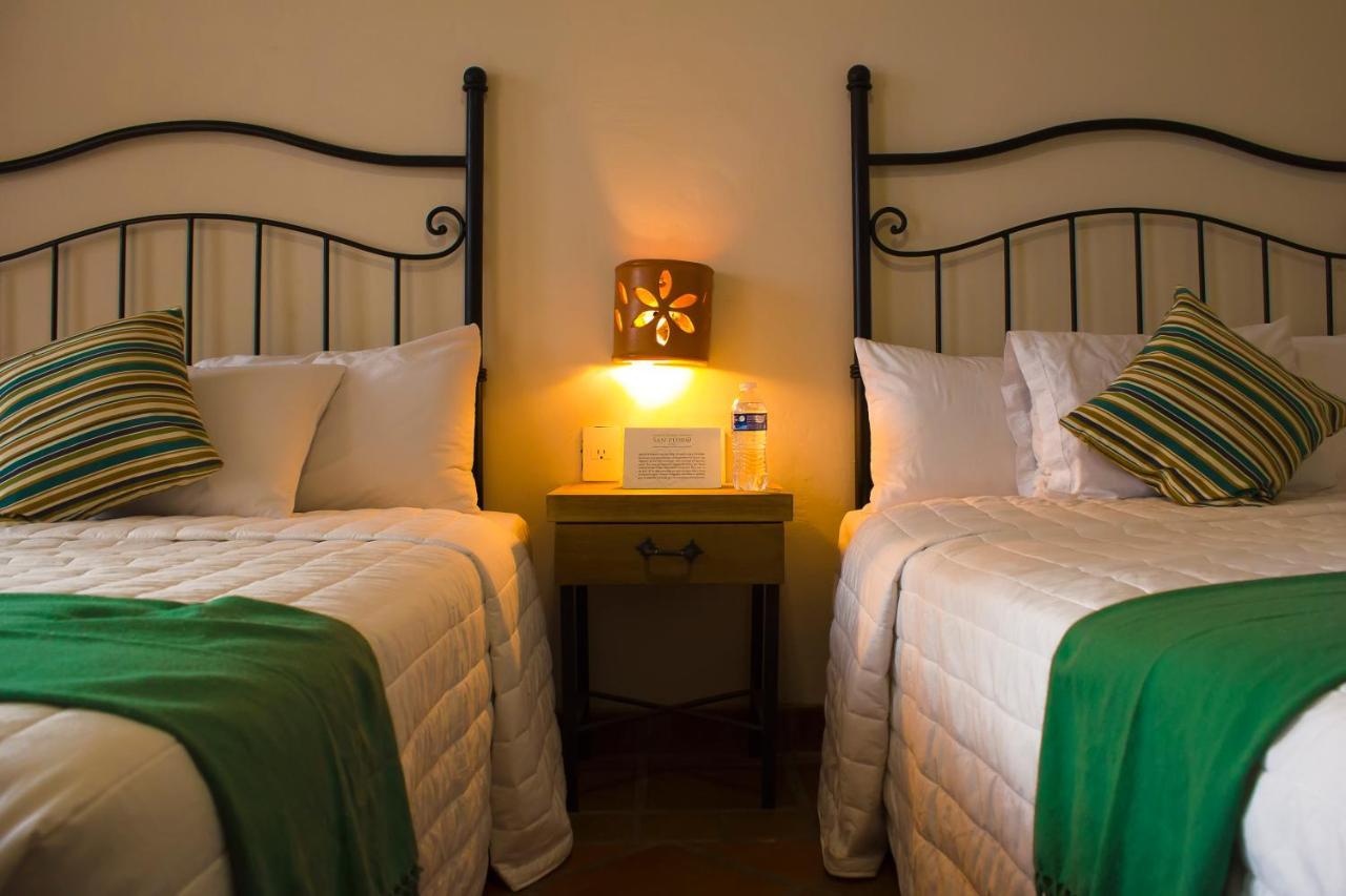 Puerta San Pedro Otel Tlaquepaque Dış mekan fotoğraf