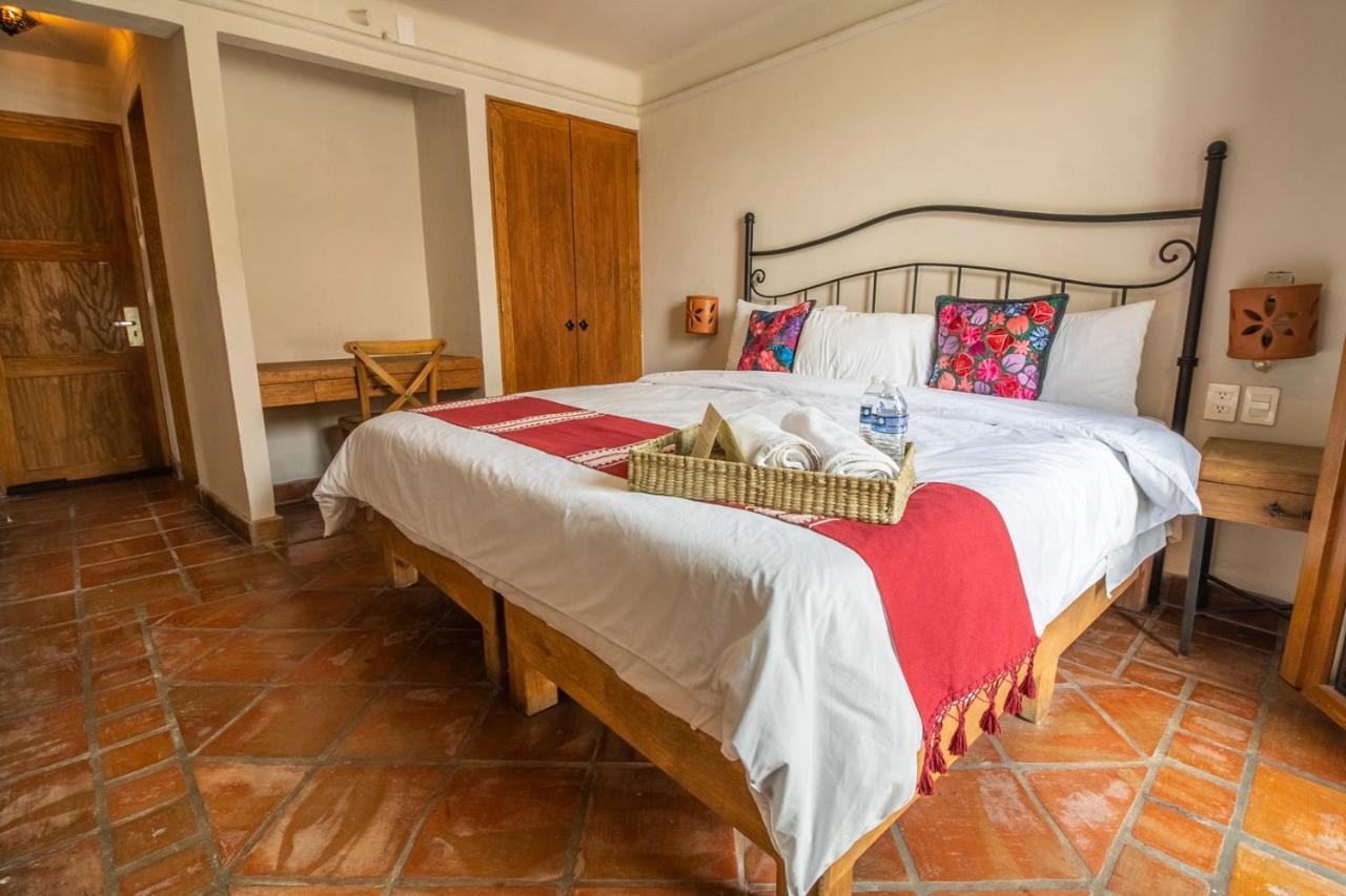 Puerta San Pedro Otel Tlaquepaque Dış mekan fotoğraf