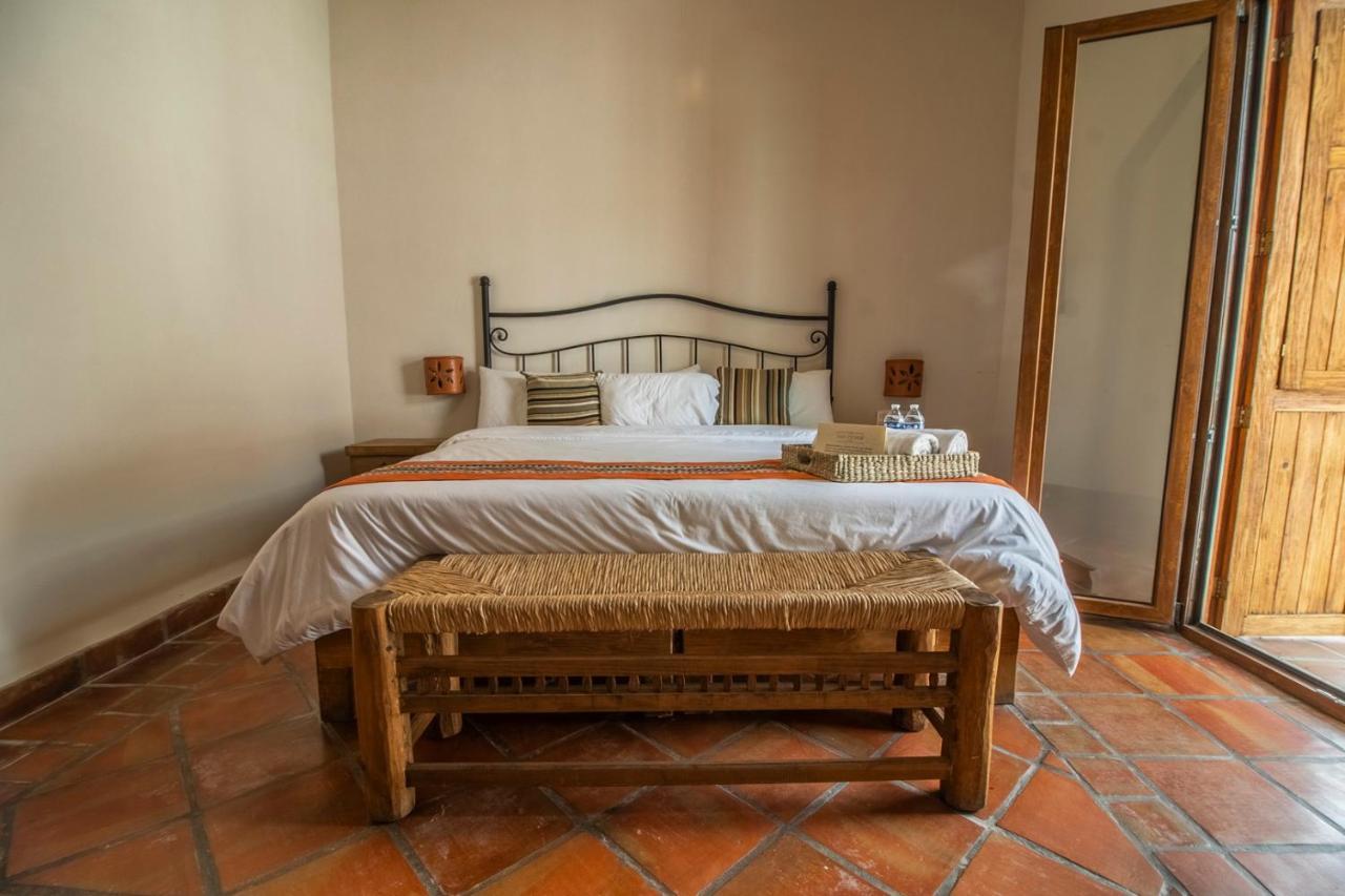 Puerta San Pedro Otel Tlaquepaque Dış mekan fotoğraf